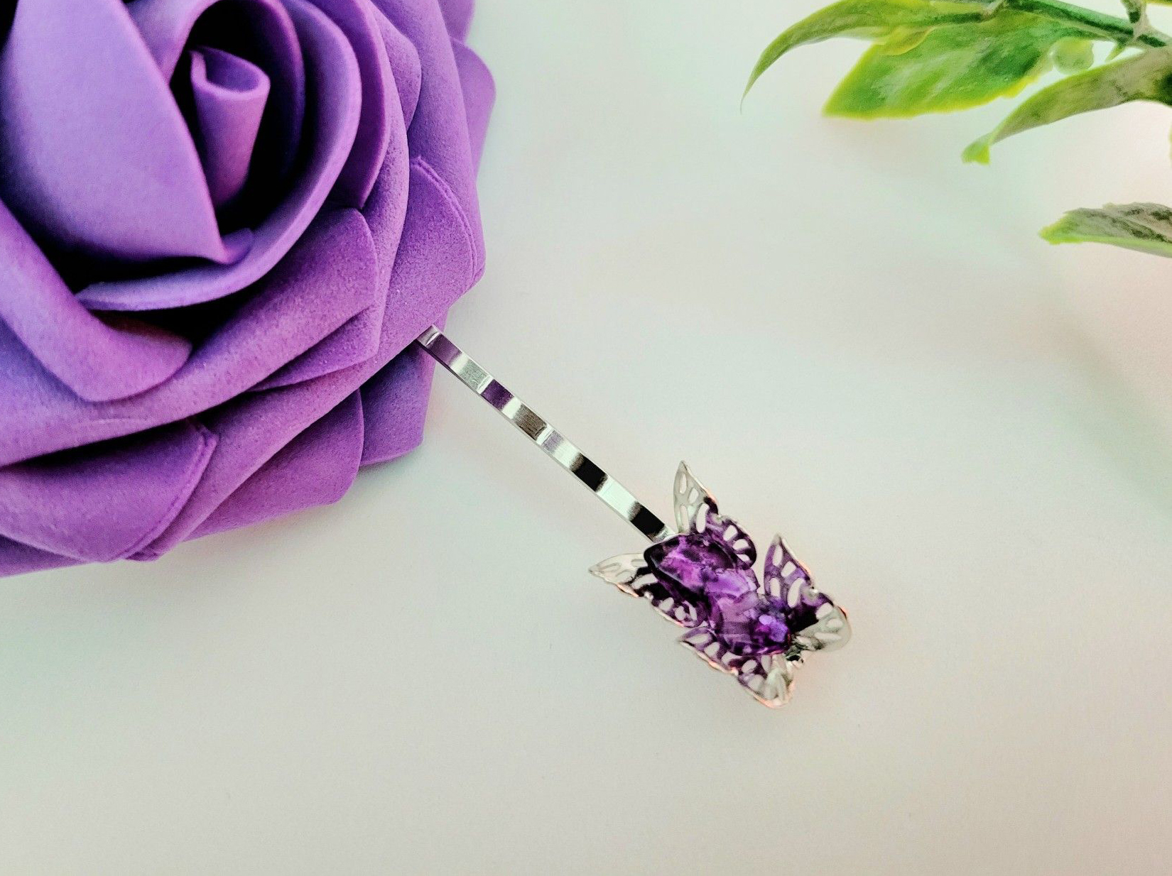 butterfly amethyst hair pin, art by Sherrie Thai of Shaireproductions.com