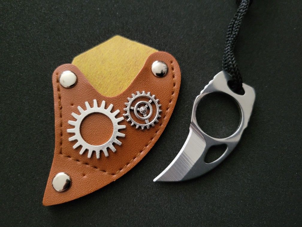 steampunk leather sheath, art by Sherrie Thai of Shaireproductions.com