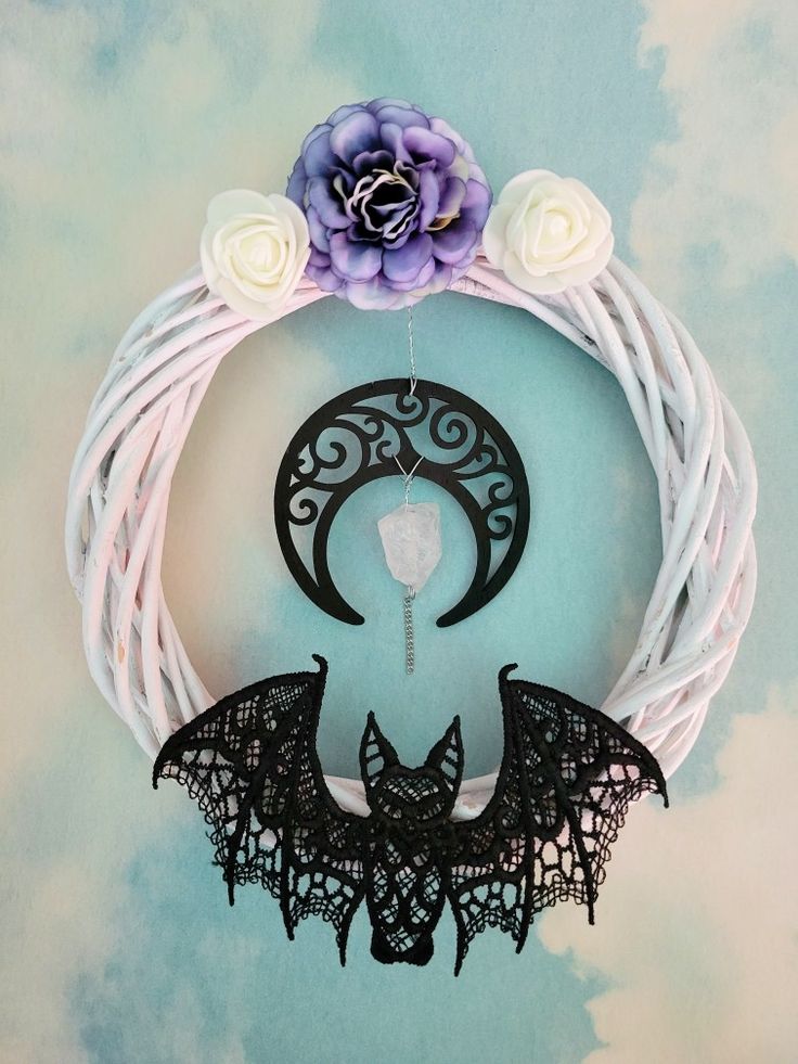 bat moon wreath, art by Sherrie Thai of Shaireproductions.com