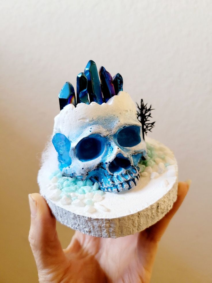 blue winter crystal skull decor 2, art by Sherrie Thai of Shaireproductions.com