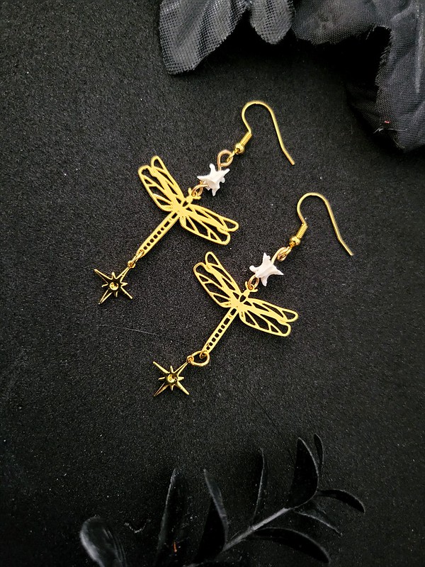 dragonfly earrings, art by sherrie thai of shaireproductions