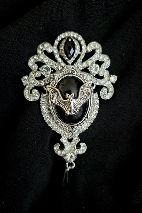 vampire bat brooch, art by sherrie thai of shaireproductions
