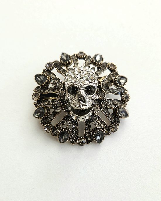rhinestone skull brooch, art by sherrie thai of shaireproductions